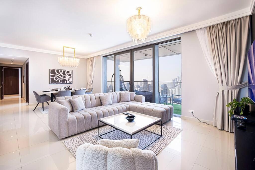 Magnificent Brand New Lux 3Br Burj & Fountain View Apartment Dubai Luaran gambar