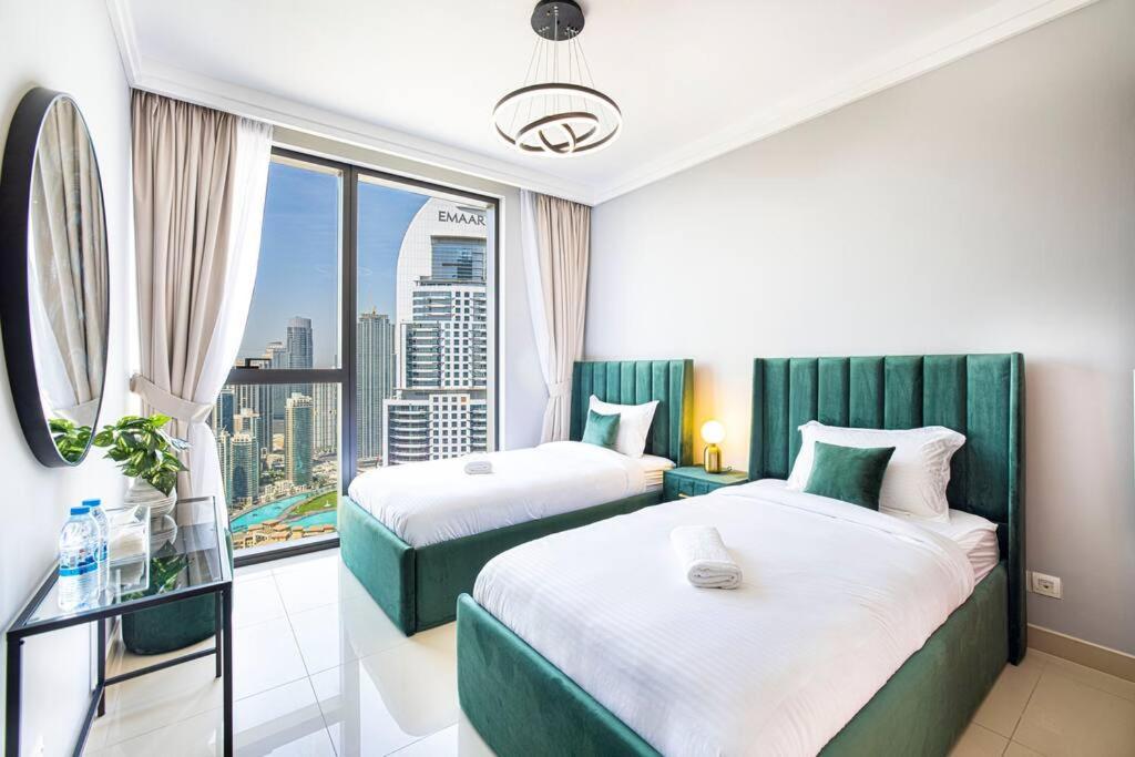 Magnificent Brand New Lux 3Br Burj & Fountain View Apartment Dubai Luaran gambar