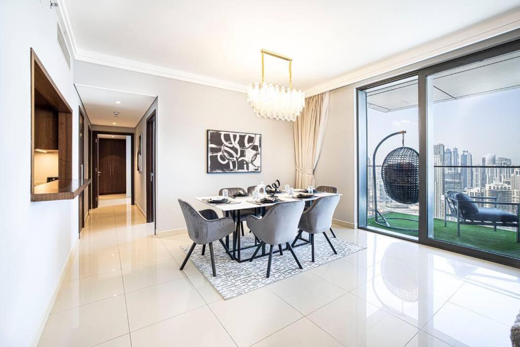 Magnificent Brand New Lux 3Br Burj & Fountain View Apartment Dubai Luaran gambar